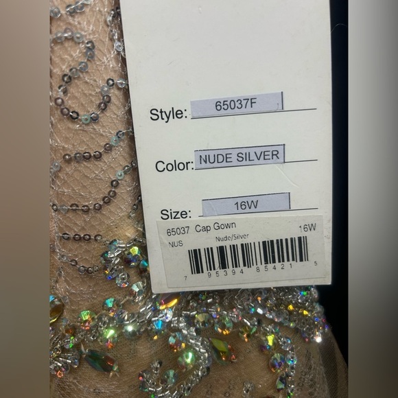 Mac Duggal 65037 NWT Prom Long Plus Size Dress - Picture 6 of 7